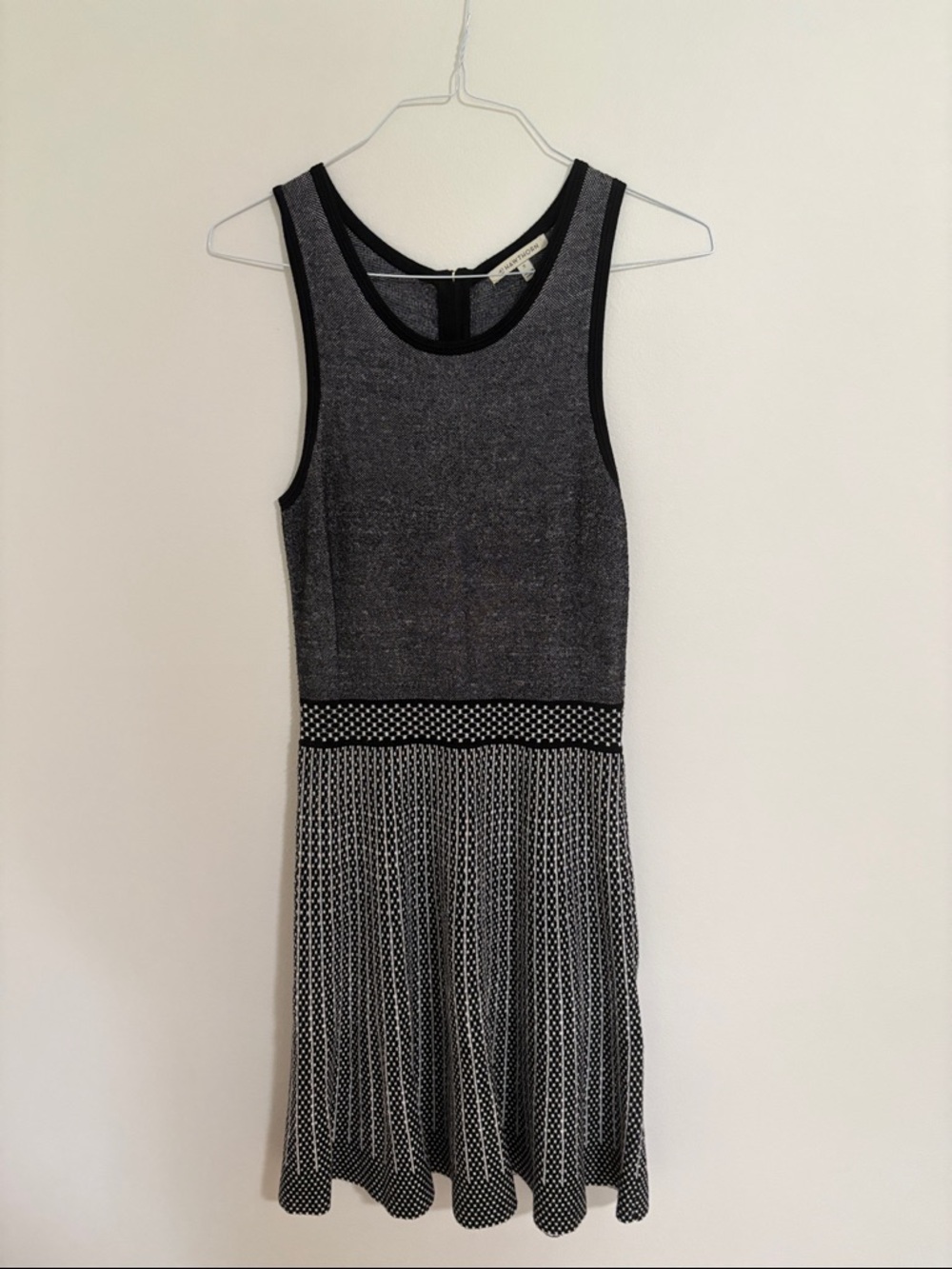 41 Hawthorn Black & Gray Sleeveless Fit-and-Flare Dress